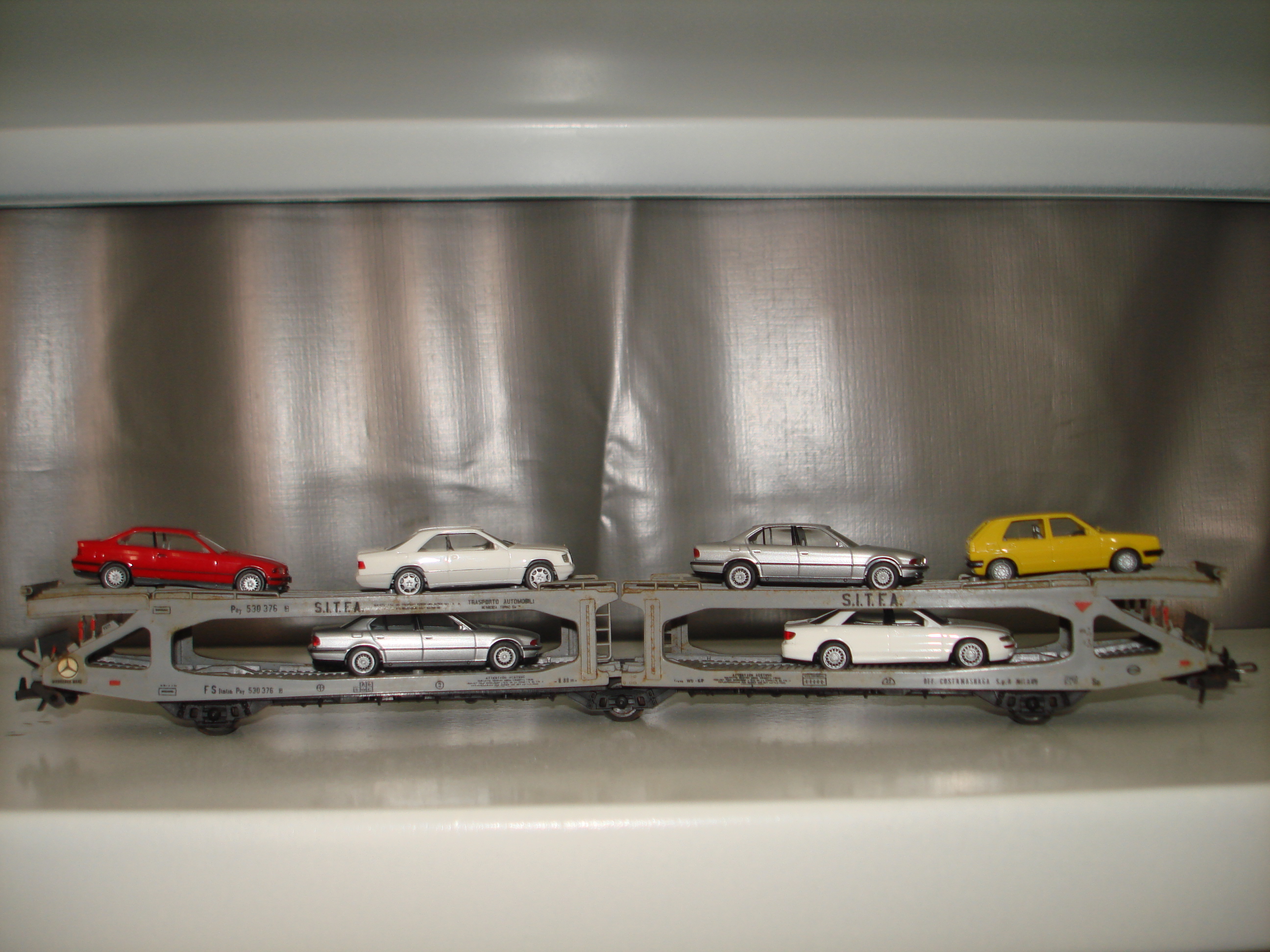 RÁDIO 4 CANAIS BIXLER HOBBYKING 2.4Ghz c/ RECEPTOR (SEMI-NOVO)